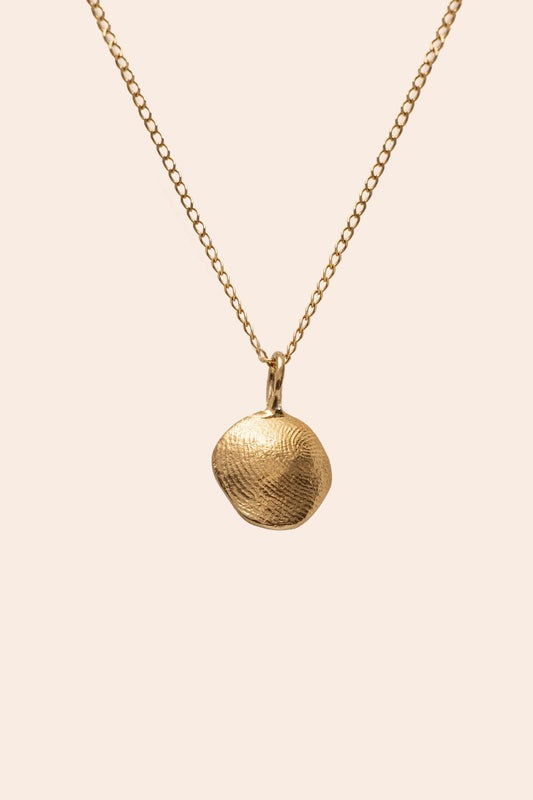 The Signature Petite Pendant